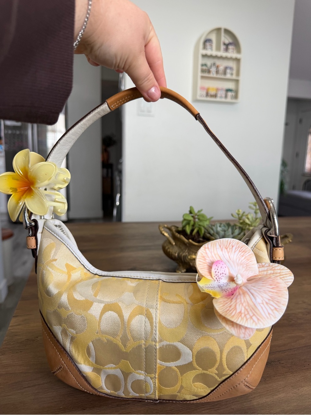 Coach y2k yellow hobo bag - Picture 2 of 3